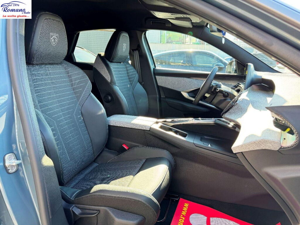 NEW PEUGEOT - 3008 - Hybrid 136 e-DCS6 GT#PACK VISION 360Â°!