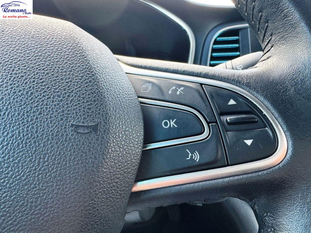 RENAULT - MÃ©gane  1.5 blue dci Intens 115cv edc