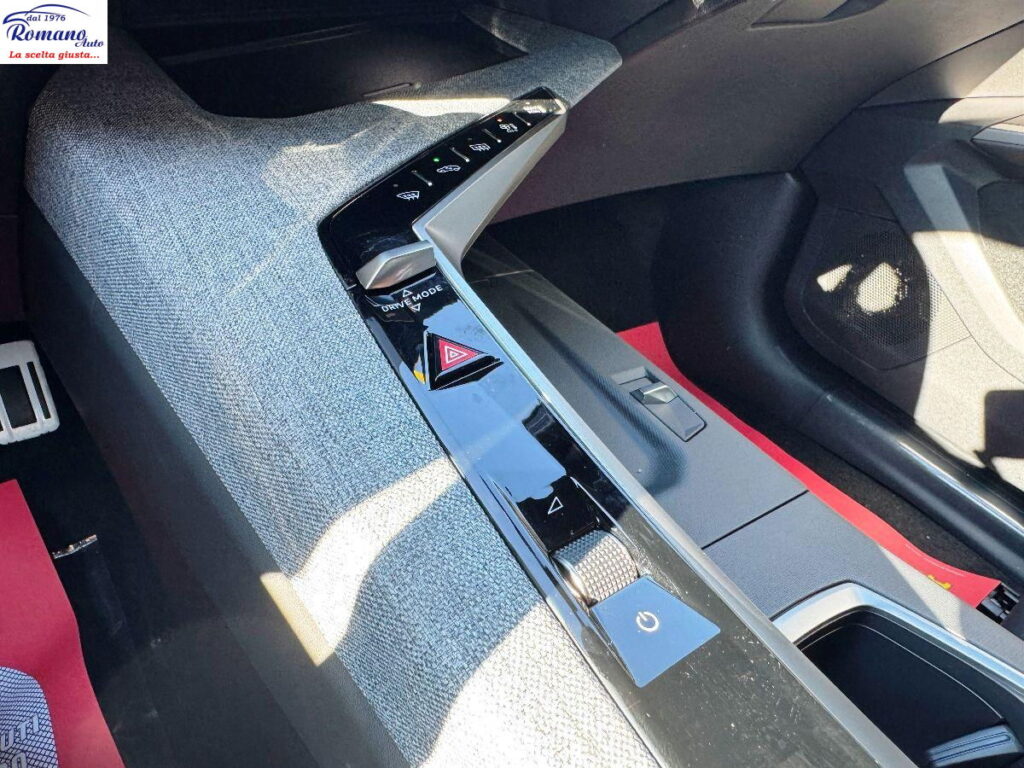 NEW PEUGEOT - 3008 - Hybrid 136 e-DCS6 GT#PACK VISION 360Â°!