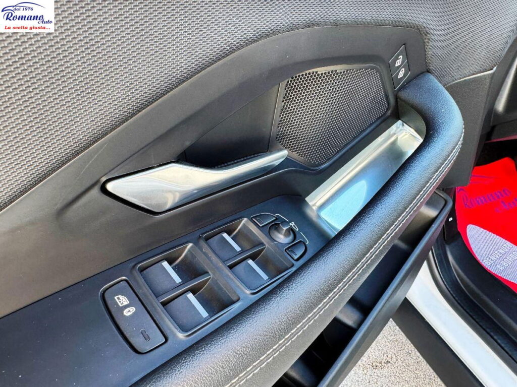 JAGUAR - E-pace  2.0d i4 mhev R-Dynamic awd 204cv auto#RETROCAMERA 360Â°!