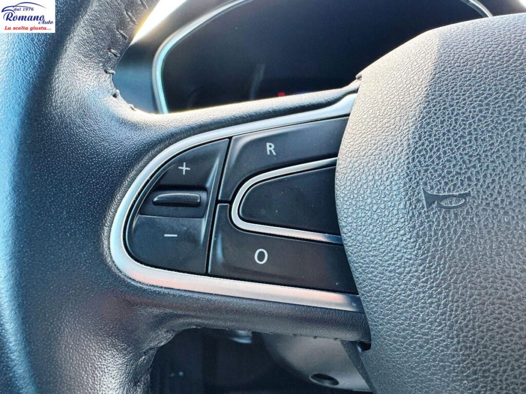 RENAULT - MÃ©gane  1.5 blue dci Intens 115cv edc