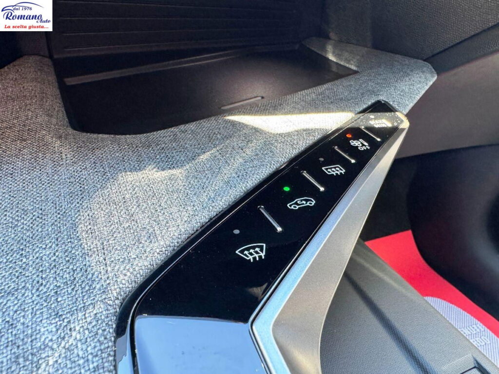 NEW PEUGEOT - 3008 - Hybrid 136 e-DCS6 GT#PACK VISION 360Â°!