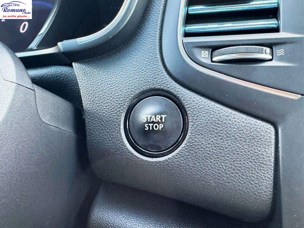 RENAULT - MÃ©gane  1.5 blue dci Intens 115cv edc