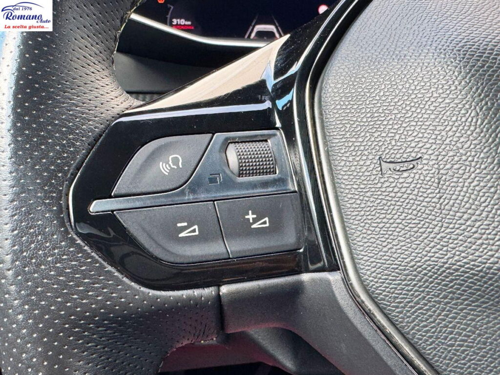 PEUGEOT - 208  1.5 bluehdi GT 100cv#VIRTUAL COCKPIT!