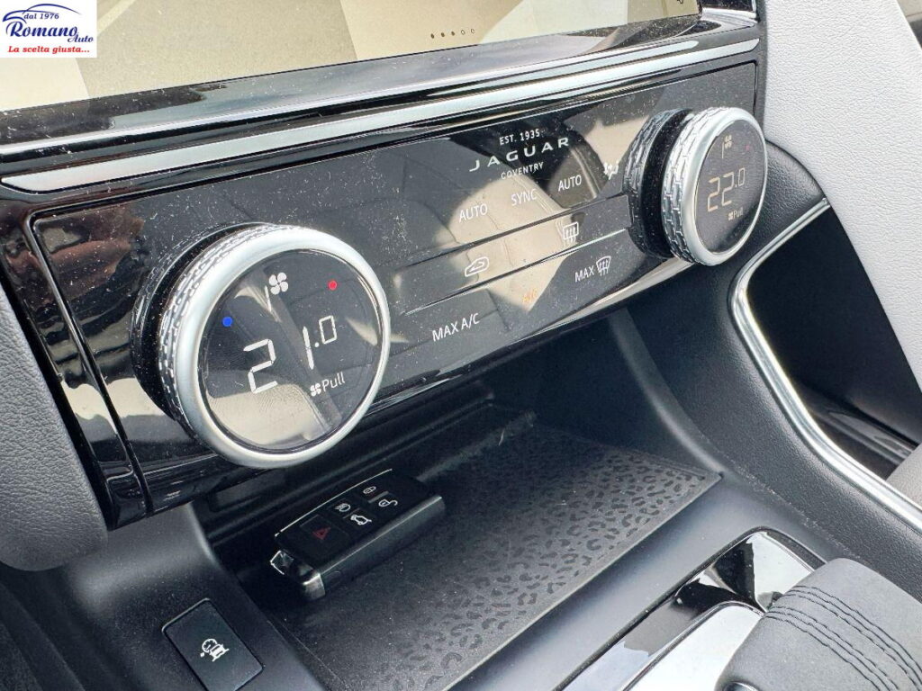 NEW JAGUAR - E-pace  2.0d i4 mhev R-Dynamic S awd 163cv auto#TETTO PANORAMICO!