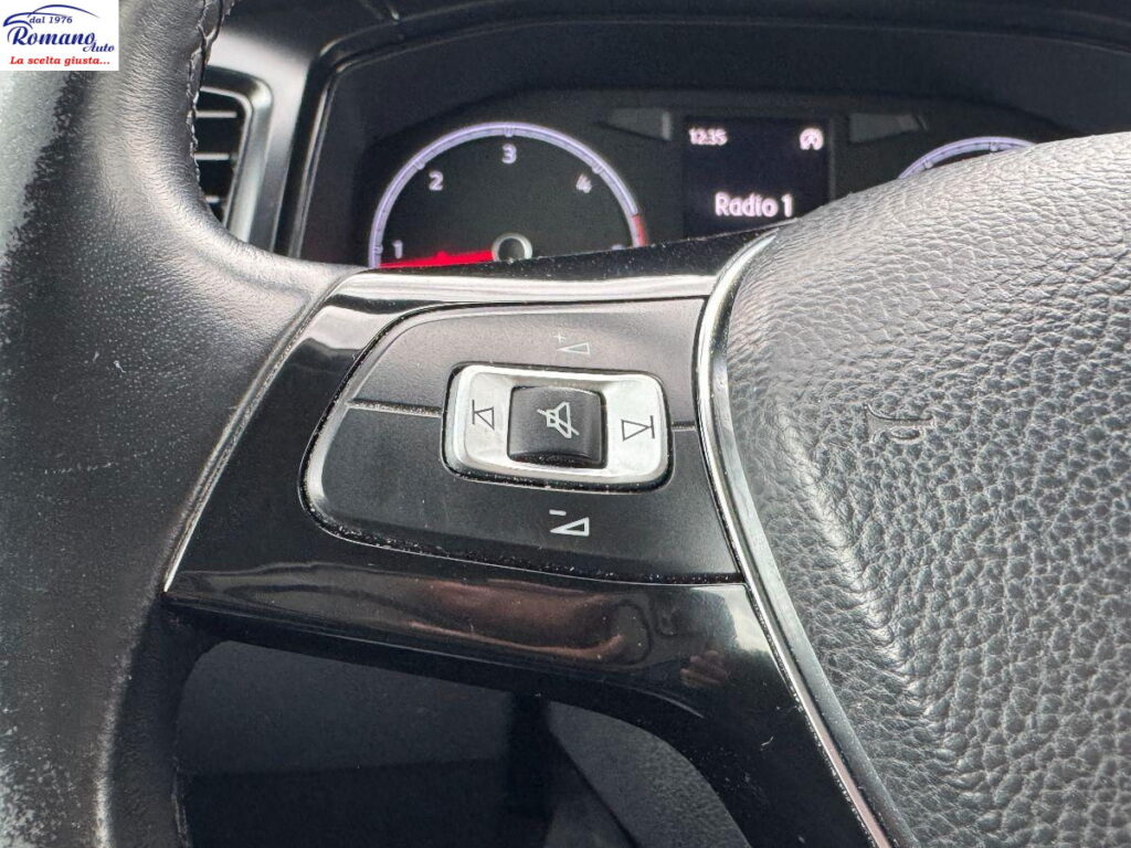 VOLKSWAGEN - T-Roc - 1.6 TDI SCR Business BlueMot.Tech.