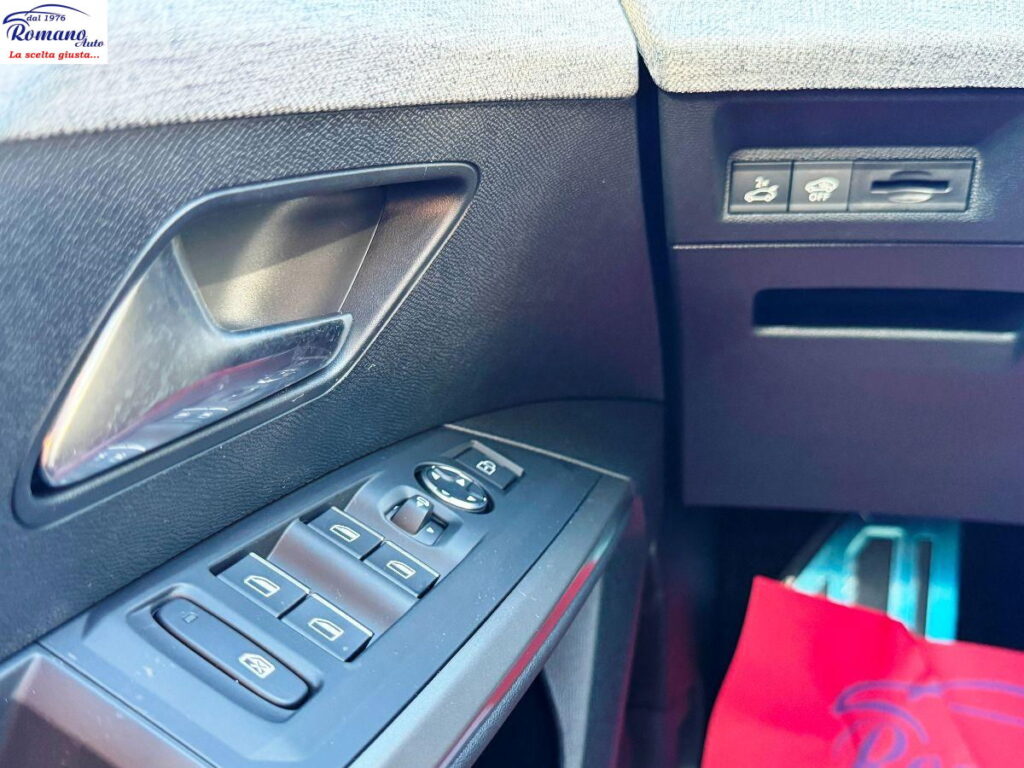 NEW PEUGEOT - 3008 - Hybrid 136 e-DCS6 GT#PACK VISION 360Â°!