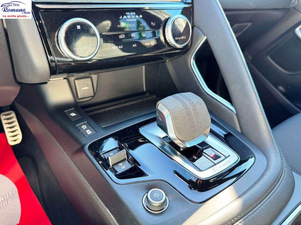 JAGUAR - E-pace  2.0d i4 mhev R-Dynamic awd 204cv auto#RETROCAMERA 360Â°!