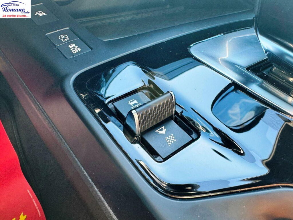 JAGUAR - E-pace  2.0d i4 mhev R-Dynamic awd 204cv auto#RETROCAMERA 360Â°!