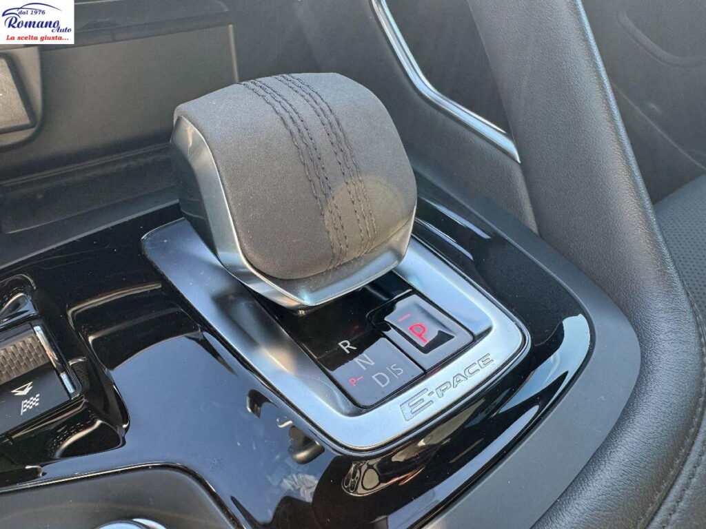 JAGUAR - E-pace  2.0d i4 mhev R-Dynamic awd 204cv auto#RETROCAMERA 360Â°!