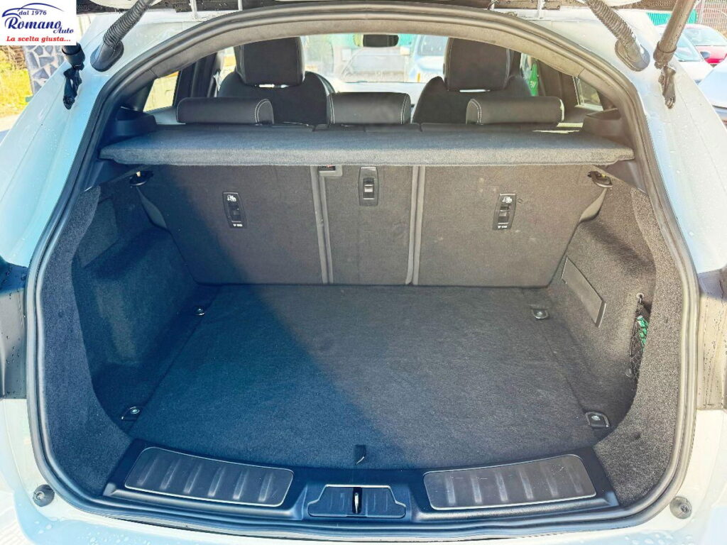 JAGUAR - E-pace  2.0d i4 mhev R-Dynamic awd 204cv auto#RETROCAMERA 360Â°!