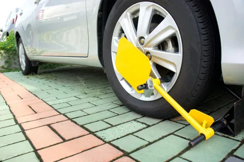 Fermo Amministrativo dell'Auto: Guida Completa su Definizione, Verifica ed Eliminazione.