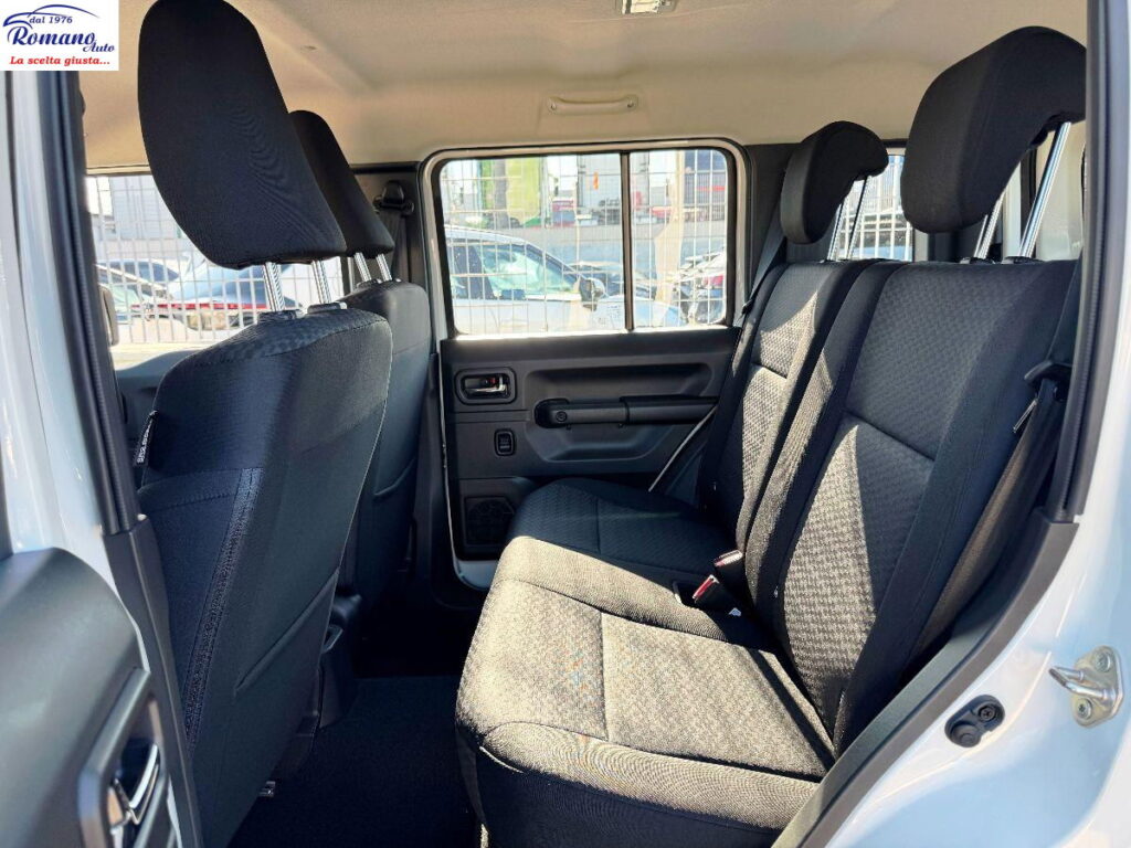 New Suzuki Jimny 1.5 102CV GLX 5P