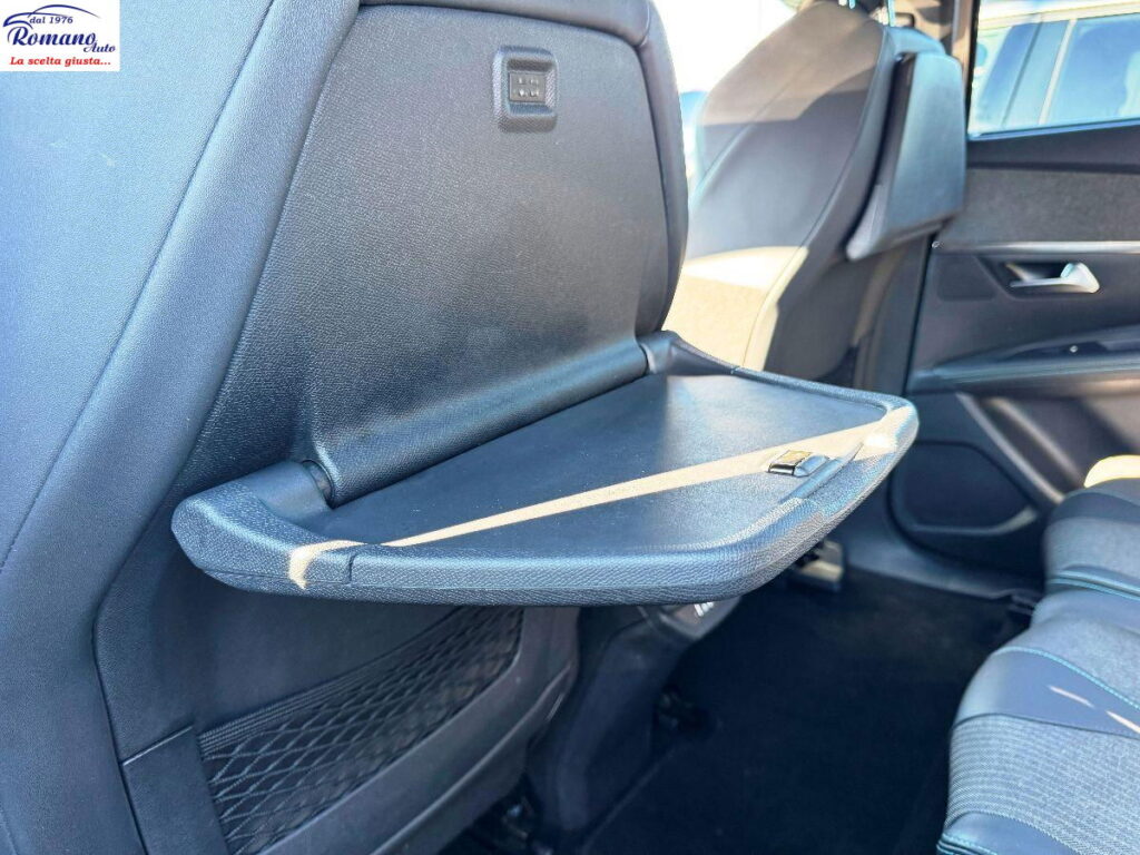 PEUGEOT - 5008  1.5 bluehdi Allure Pack 130cv eat8#7 POSTI!