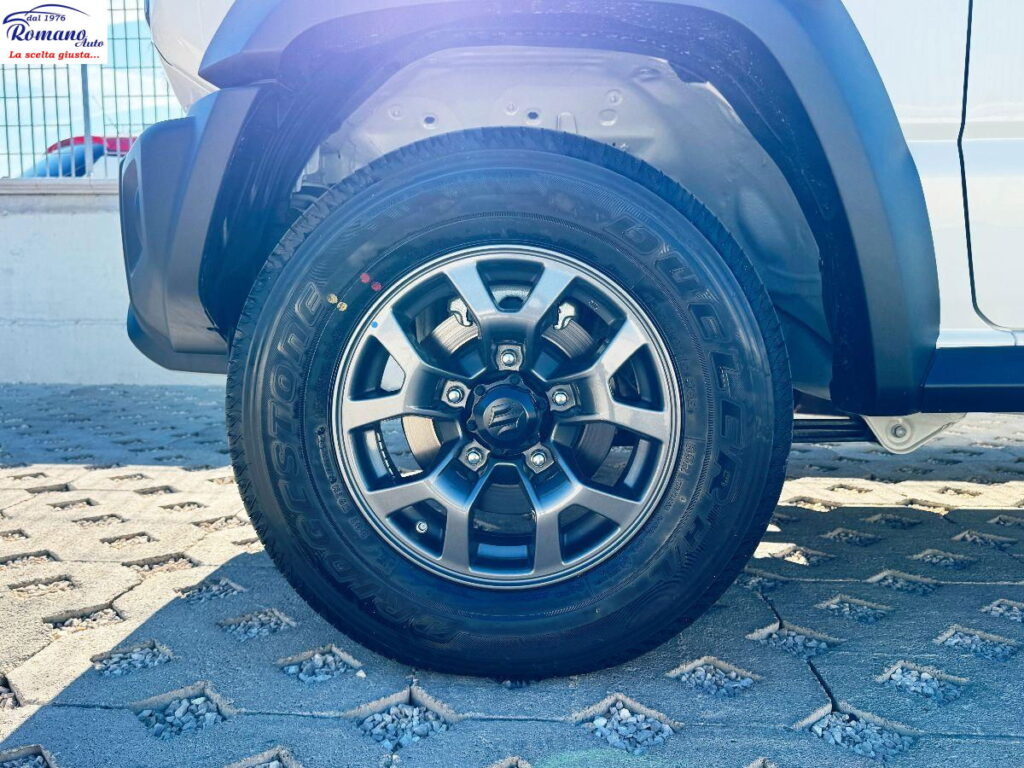 New Suzuki Jimny 1.5 102CV GLX 5P