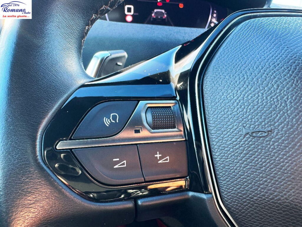 PEUGEOT - 5008  1.5 bluehdi Allure Pack 130cv eat8#7 POSTI!