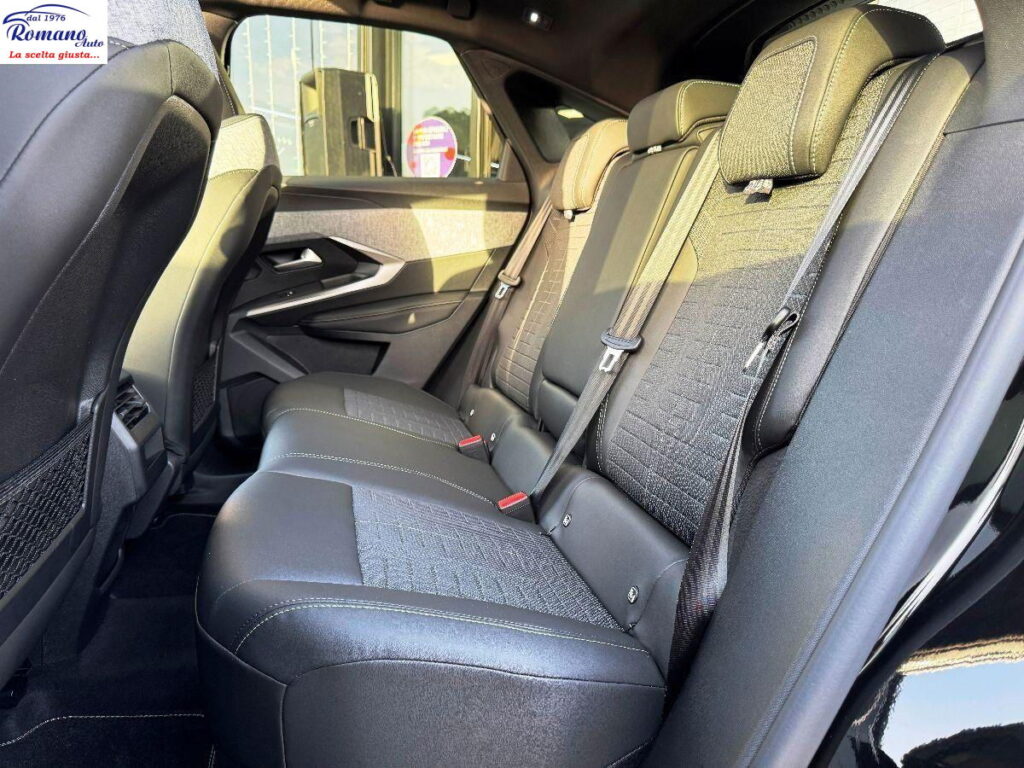 NEW PEUGEOT - 3008  1.2 hybrid GT 136cv e-dcs6#TETTO APRIBILE!