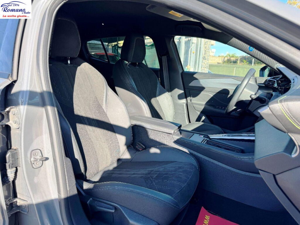 PEUGEOT - 408 - Hybrid 136 e-DCS6 GT