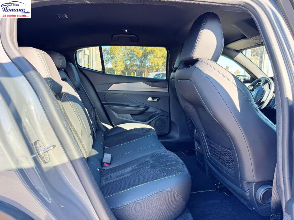 PEUGEOT - 408 - Hybrid 136 e-DCS6 GT