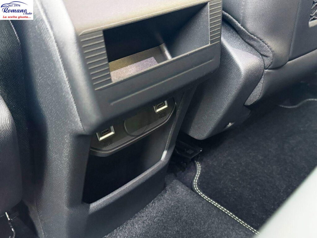 NEW PEUGEOT - 3008  1.2 hybrid GT 136cv e-dcs6#TETTO APRIBILE!