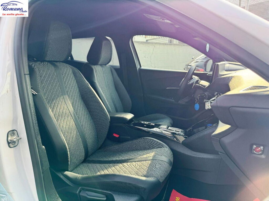 PEUGEOT - 2008 -  PureTech 130 EAT8 Allure#RETROCAMERA!