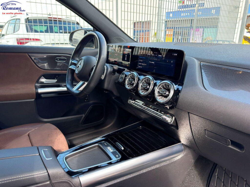 MERCEDES - Classe GLA  200 d AMG Line Premium Plus auto#RETROCAMERA!