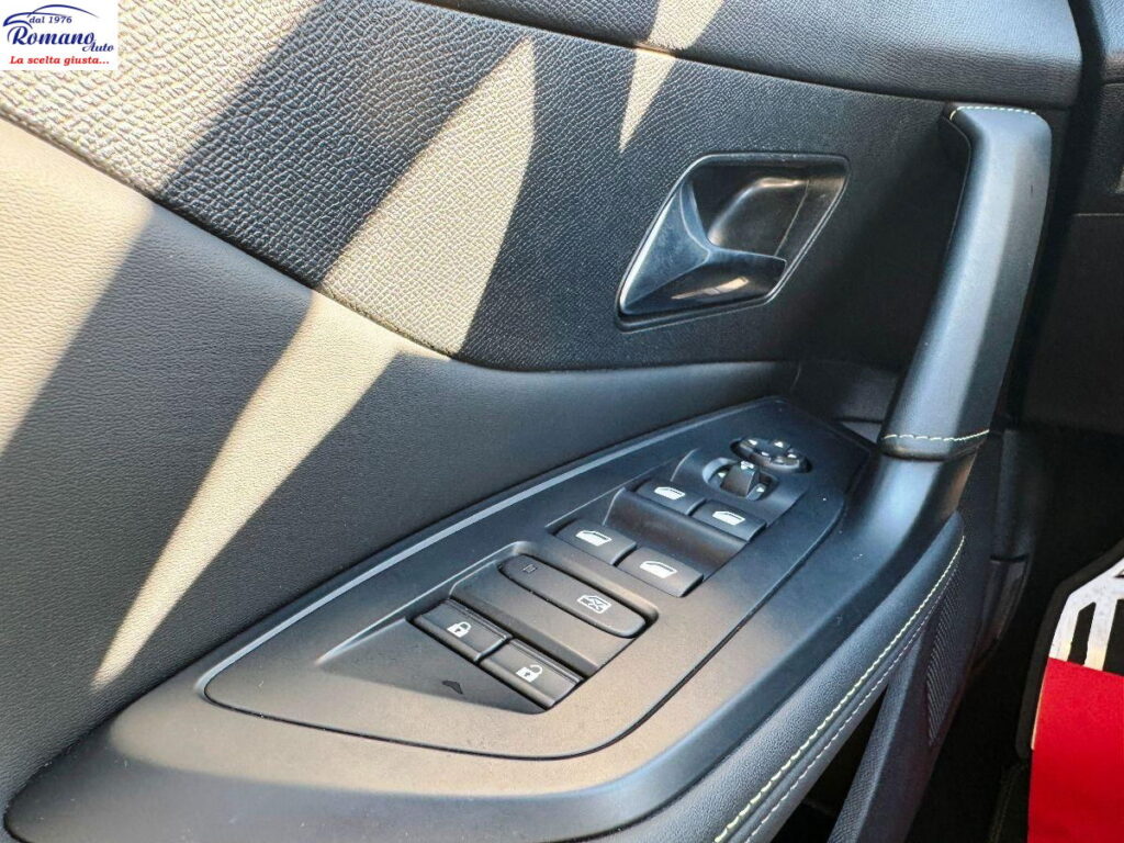 PEUGEOT - 408 - Hybrid 136 e-DCS6 GT