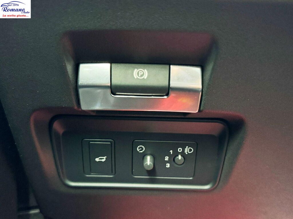 Evoque 2.0d i4 mhev R-Dynamic SE awd 204cv auto#TETTO PANORAMICO!