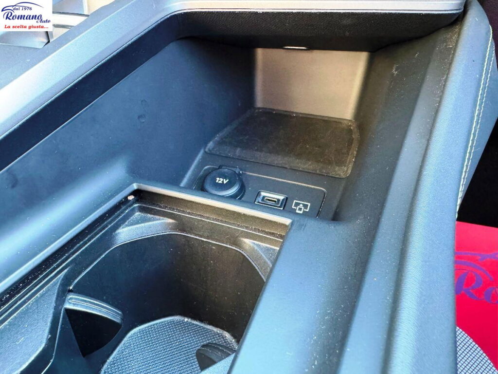 PEUGEOT - 408 - Hybrid 136 e-DCS6 GT