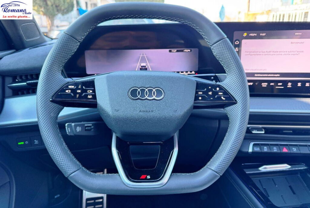 NEW Audi Q3 2.0 tdi 150cv S-Line edition s-tronic#TETTP APRIBILE!