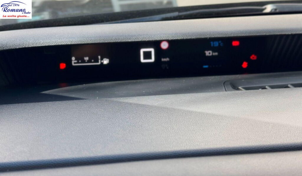 NEW CITROEN - C3 - PureTech 100  Plus#CARPLAY!