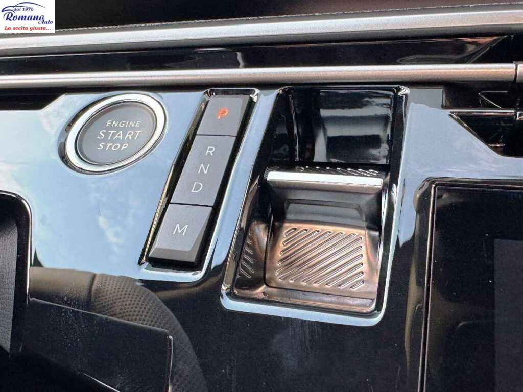 NEW PEUGEOT - 3008  1.2 hybrid GT 136cv e-dcs6#TETTO APRIBILE!