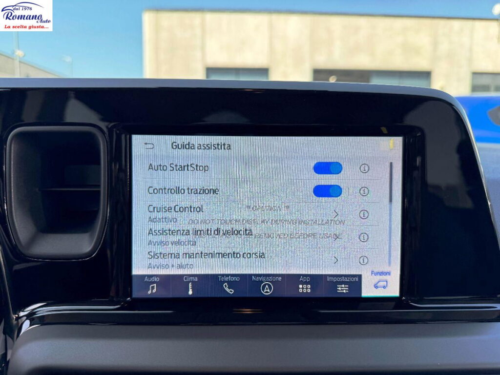 NEW FORD - Tourneo Courier - 1.0 EcoBoost Pow. Tit.#NAVIGATORE!