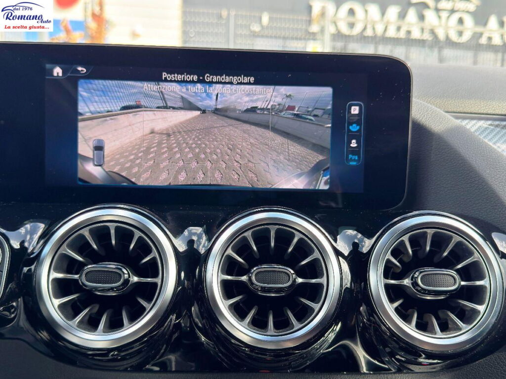 MERCEDES - Classe GLA  200 d AMG Line Premium Plus auto#RETROCAMERA!