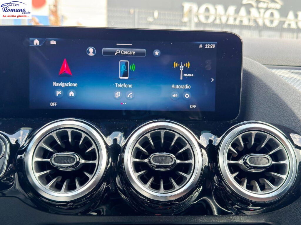 MERCEDES - Classe GLA  200 d AMG Line Premium Plus auto#RETROCAMERA!