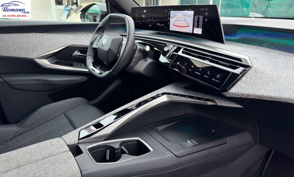 NEW PEUGEOT - 3008  1.2 hybrid GT 136cv e-dcs6