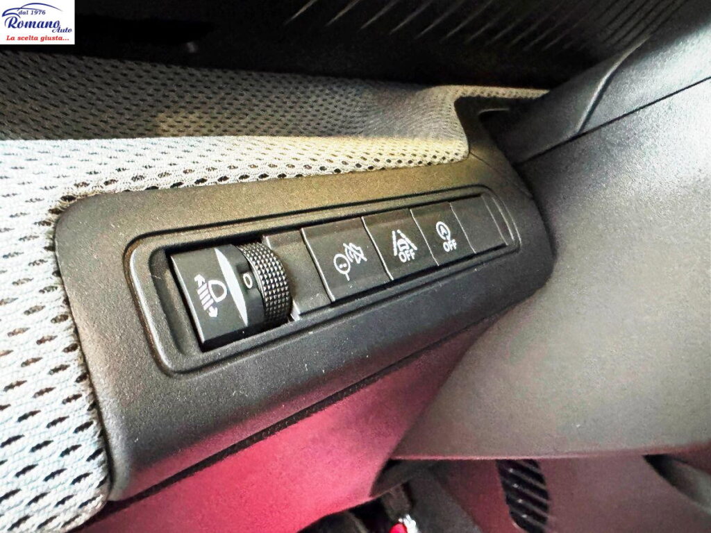 NEW CITROEN - C3 - PureTech 100  Plus#CARPLAY!