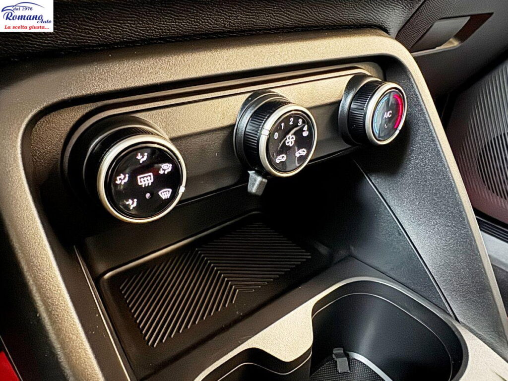 NEW CITROEN - C3 - PureTech 100  Plus#CARPLAY!