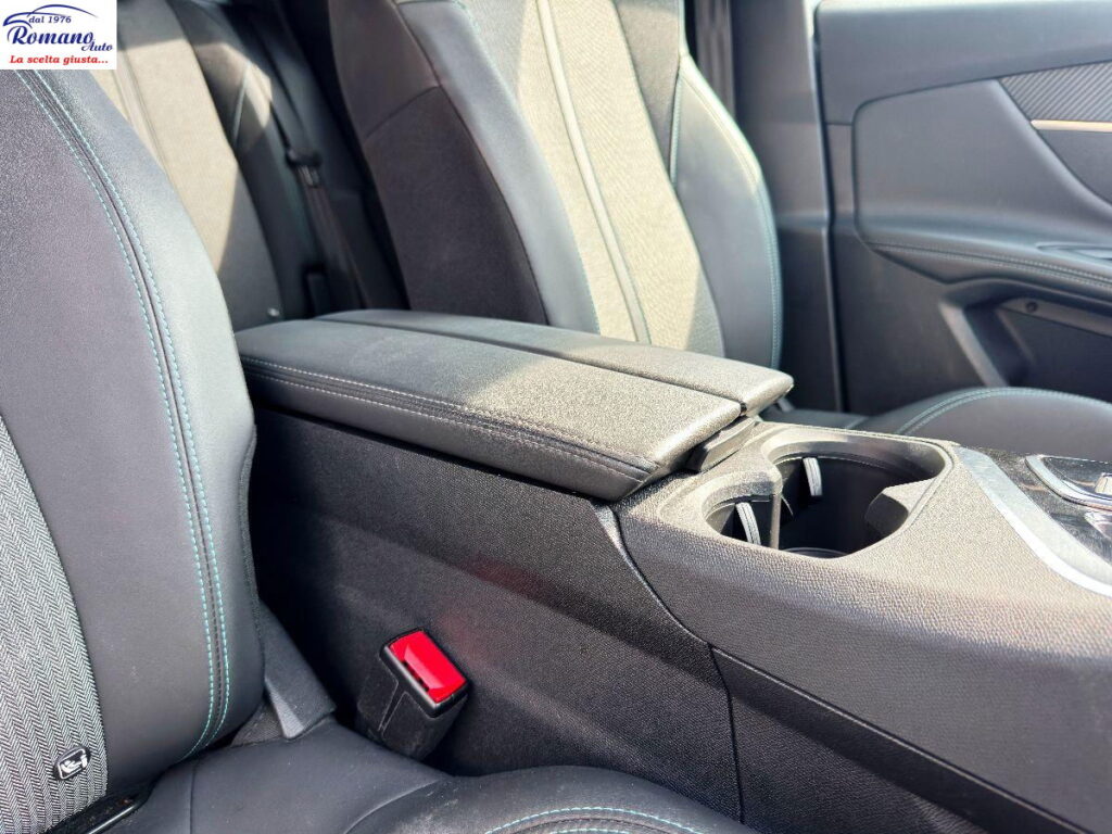 PEUGEOT - 3008  1.5 bluehdi Allure Pack 130cv eat8#RETROCAMERA!