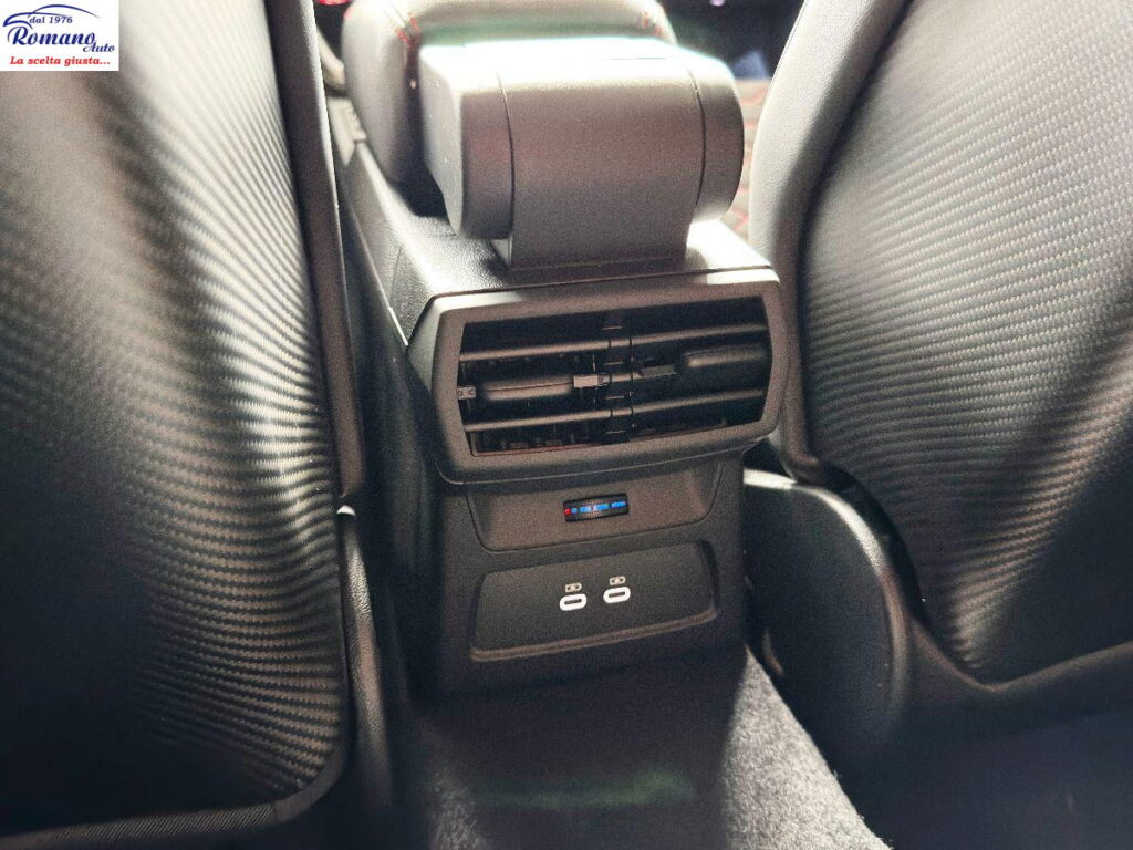 NEW Audi RS3 MY25 TFSI 400CV quattro S tronic#SEDILE A GUSCIO!