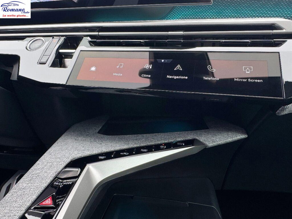 NEW PEUGEOT - 3008  1.2 hybrid GT 136cv e-dcs6