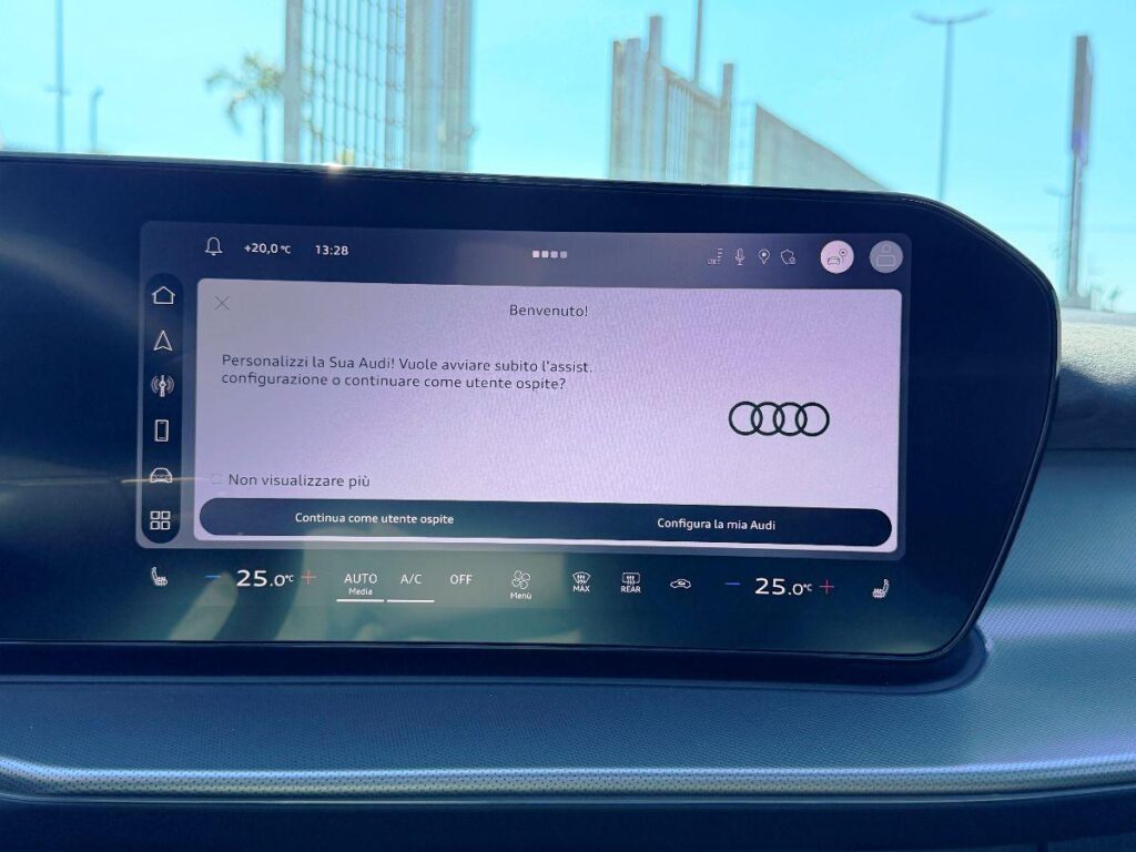 NEW Audi Q3 Sportback 35 2.0Tdi SLINE#TETTO APRIBILE!