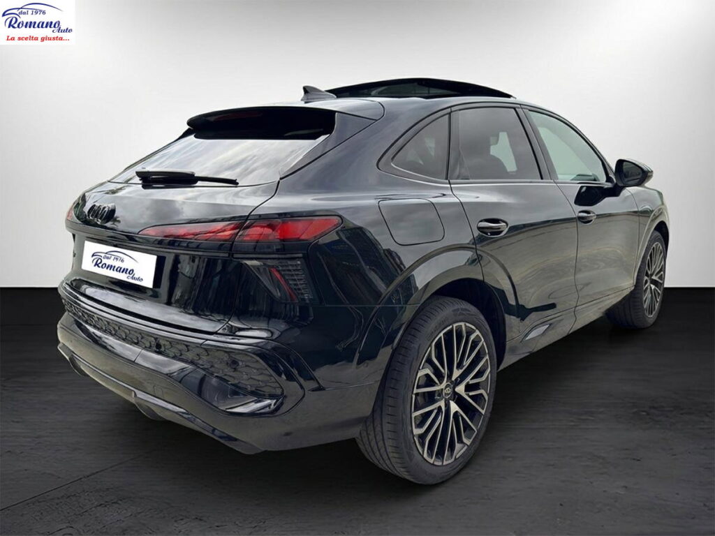 NEW Audi Q3 Sportback 35 2.0Tdi SLINE#TETTO APRIBILE!