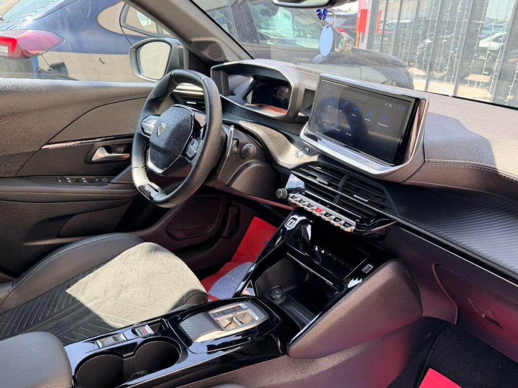 NEW PEUGEOT - 208  1.2 hybrid GT 145cv e-dcs 6#RETROCAMERA!