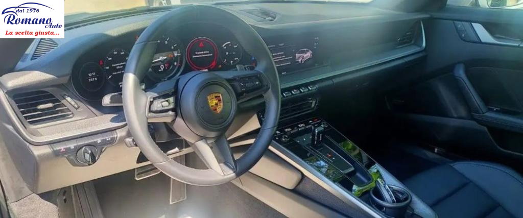 PORSCHE - 911 Coup&Atilde;&uml; 3.0 Carrera 4#SOLO 2.500KM!