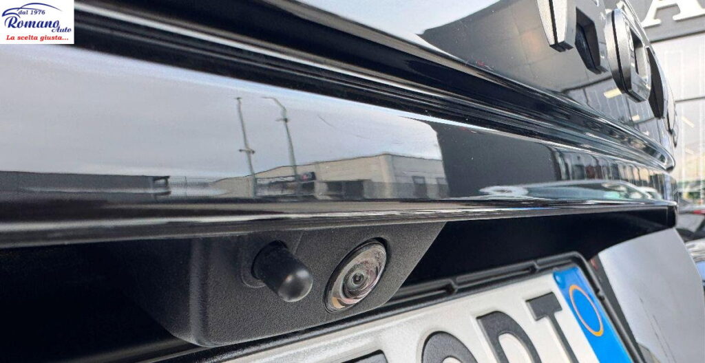 Evoque 2.0d i4 mhev R-Dynamic SE awd 204cv auto#TETTO PANORAMICO!