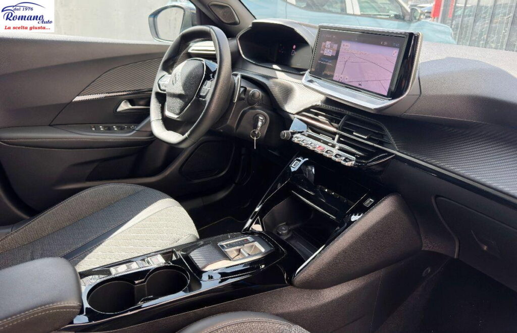 NEW PEUGEOT - 2008  1.5 bluehdi Allure 130 eat8#RETROCAMERA!