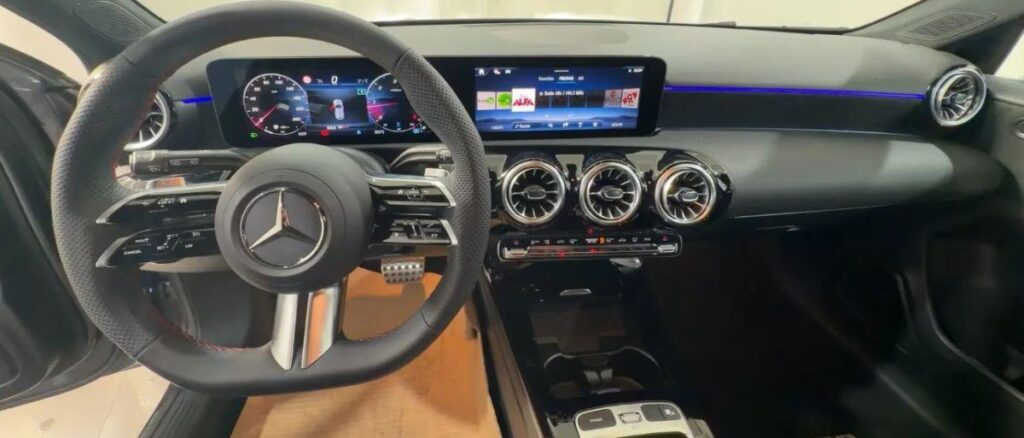 Mercedes-Benz A 200 d Edition AMG Line auto#PACK LUCI AMBIENT!