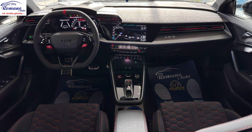 NEW Audi RS3 MY25 TFSI 400CV quattro S tronic#SEDILE A GUSCIO!