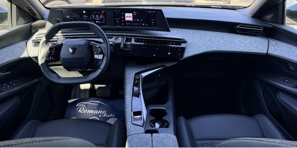 NEW PEUGEOT - 3008  1.2 hybrid Allure 136cv e-dcs6